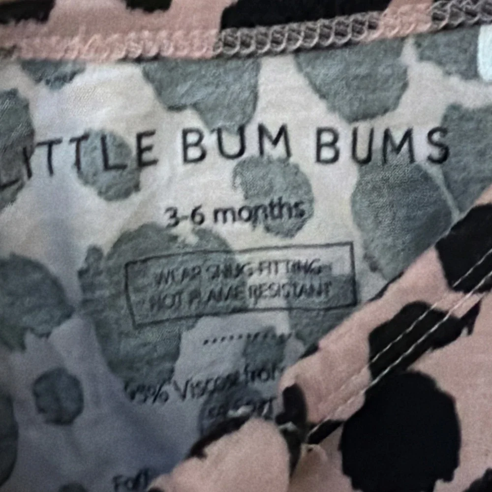 Little Bum Bums Baby Girls 3-6 Months Pink Leopard One Piece Sleeper Pajamas